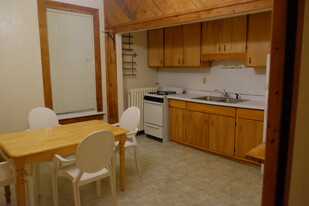 449 Wheeler St N, Unit B in St. Paul, MN - Building Photo