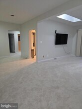 206 Skyhill Rd, Unit 8 in Alexandria, VA - Building Photo - Building Photo