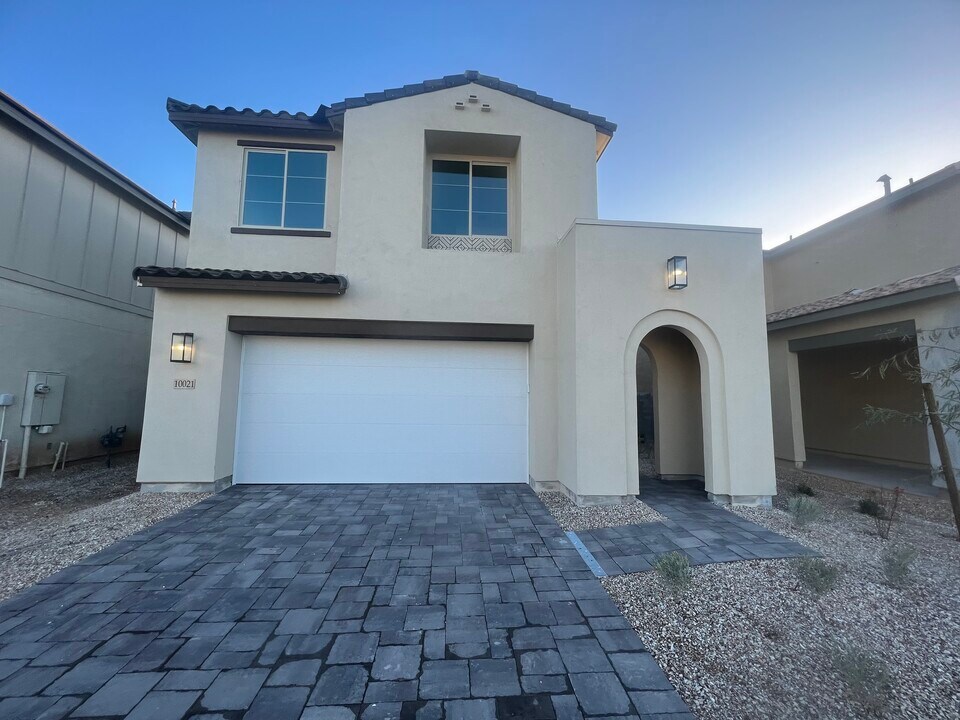 10021 E Trent Ave in Mesa, AZ - Foto de edificio