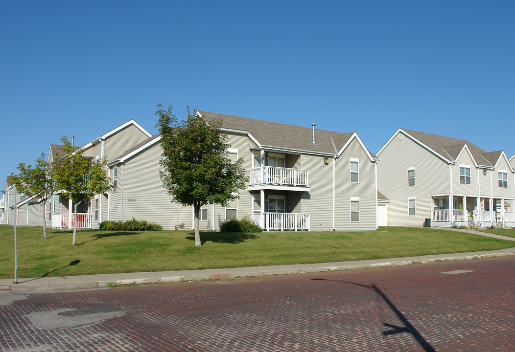 1802 N 18th St in Omaha, NE - Building Photo