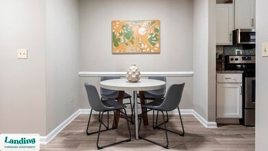 300 Long Shoals Rd in Asheville, NC - Building Photo - Building Photo