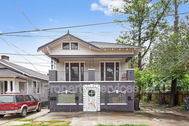 property at 318 N Olympia St