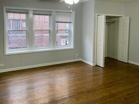3715 N Sheffield Ave, Unit 407 in Chicago, IL - Building Photo