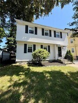 112 4th St in Providence, RI - Building Photo