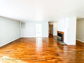 1123 E 6th St in Moscow, ID - Building Photo - Building Photo