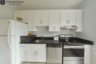 1712 Beacon St in Brookline, MA - Building Photo - Building Photo