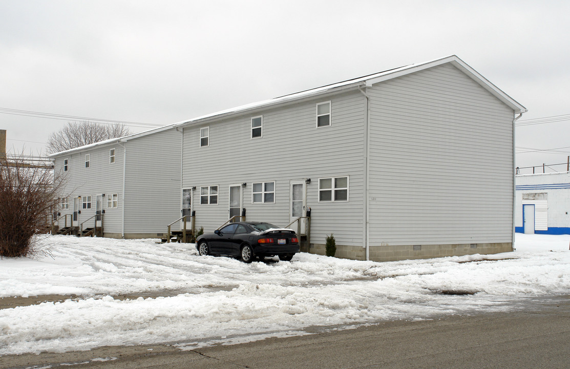 1211 N 2nd St in Ironton, OH - Building Photo