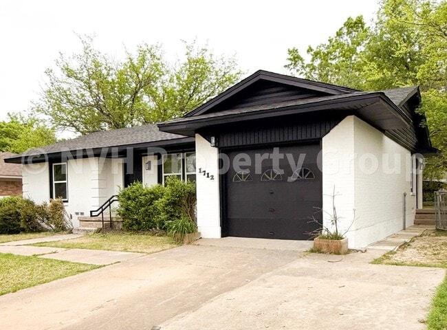 property at 1712 W Birge St