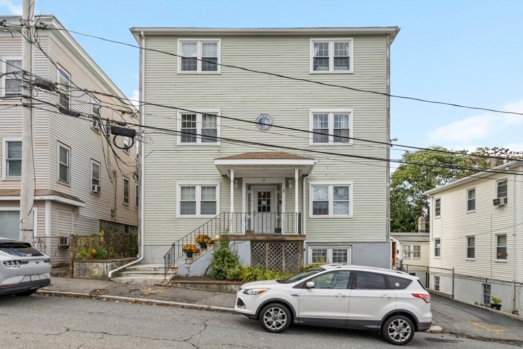 11 Columbia Rd in Wakefield, MA - Foto de edificio