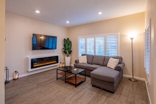 251 S Green Valley Pky, Unit 2721 in Henderson, NV - Building Photo