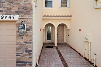 9467 SW Merlin Ct in Stuart, FL - Building Photo - Building Photo