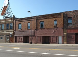 1405-1407 W Broadway Ave in Minneapolis, MN - Building Photo - Building Photo