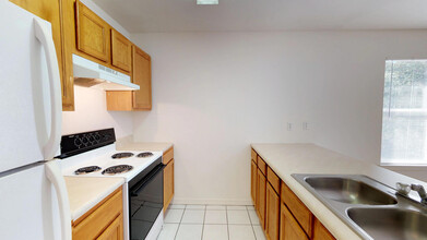 1858 Norwood Ct in Fort Walton Beach, FL - Building Photo - Building Photo
