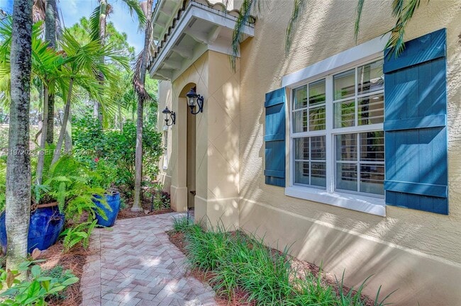 345 Chambord Terrace in Palm Beach Gardens, FL - Building Photo - Building Photo