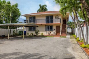 2368 SW 32nd Ave in Miami, FL - Building Photo