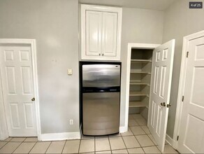 2206 Parkwood Ave in Richmond, VA - Building Photo - Building Photo