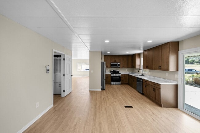 property at 34830 Lyn Ave