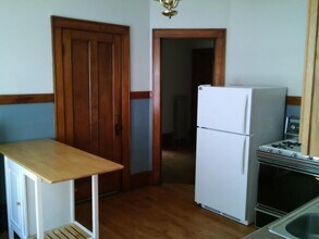 2957 N Frederick Ave, Unit lower flat in Milwaukee, WI - Building Photo - Building Photo