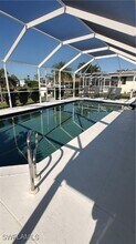 3010 SE 18th Pl in Cape Coral, FL - Foto de edificio - Building Photo