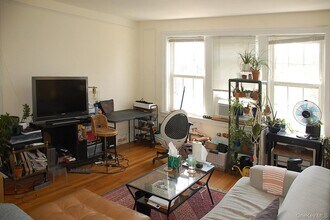 83 N Broadway in White Plains, NY - Building Photo - Building Photo