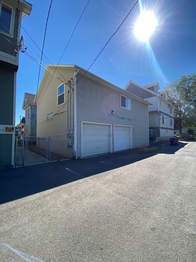 807 E Mission Ave in Spokane, WA - Building Photo - Building Photo