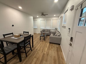 Room in Duplex on S Alston Ave in Durham, NC - Building Photo - Building Photo