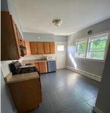 17 Harding Ave in Waltham, MA - Building Photo - Building Photo