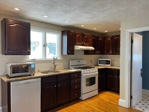 28 Theresa Ave in Lexington, MA - Building Photo - Building Photo