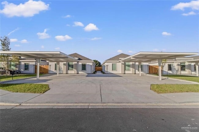 property at 1213 Shavano Dr