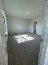 3505 Foxhound Ln in Denton, TX - Foto de edificio - Building Photo