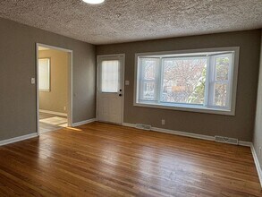 5653 Indianola Ave in Indianapolis, IN - Building Photo - Building Photo