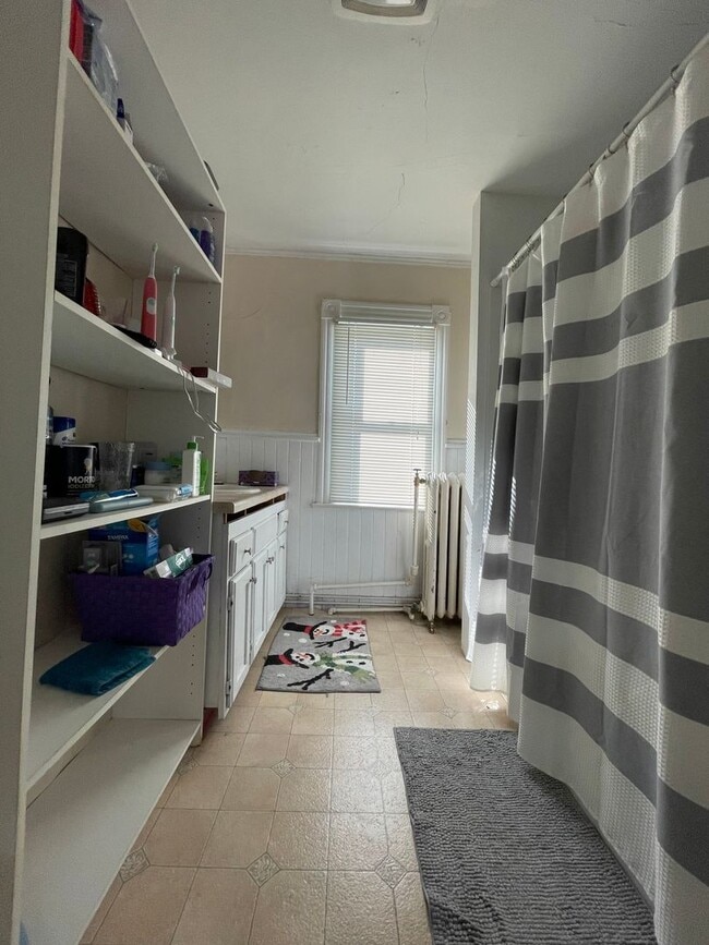property at 405 West Ave