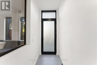 17 Gordon St in Toronto, ON - Building Photo - Building Photo
