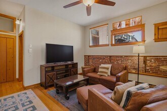 5 Commercial Alley in Portsmouth, NH - Building Photo - Building Photo