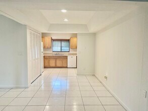 1647 Cabot Ln-Unit -A10 in Wellington, FL - Building Photo - Building Photo