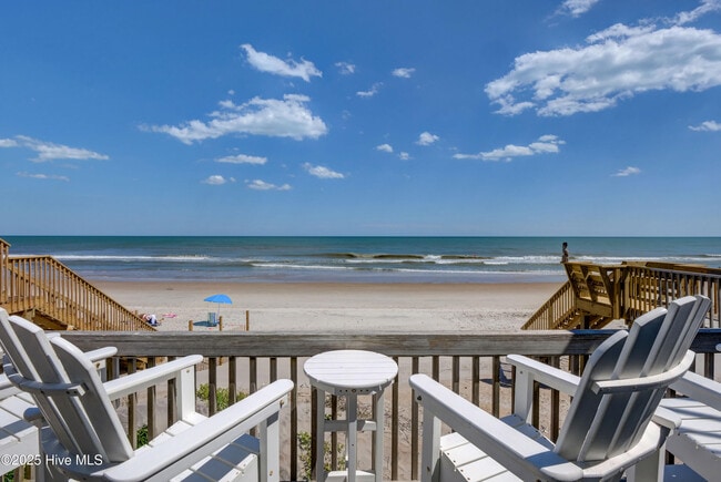 property at 3946 Island Dr