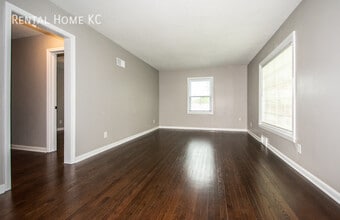 6621 W 73rd St in Overland Park, KS - Building Photo - Building Photo