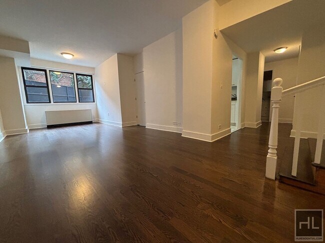 EAST 63 STREET in New York, NY - Building Photo - Building Photo