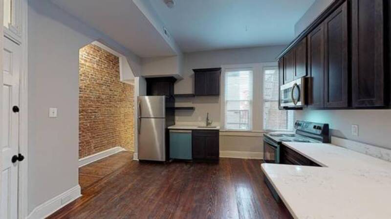 1807 Madison Ave in Baltimore, MD - Building Photo