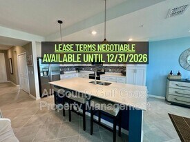 12240 Wellen Golf St in Venice, FL - Building Photo