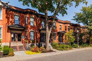 41 Bruce Av in Westmount, QC - Building Photo
