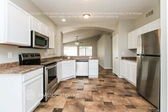 481 N Joshua Tree Ln in Gilbert, AZ - Building Photo - Building Photo
