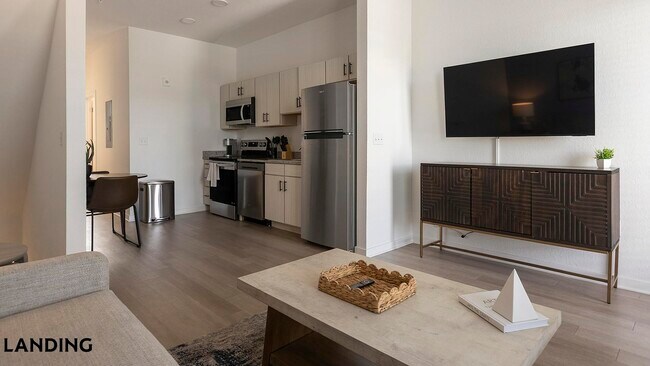 1030 Browning Rd in Lakeland, FL - Foto de edificio - Building Photo