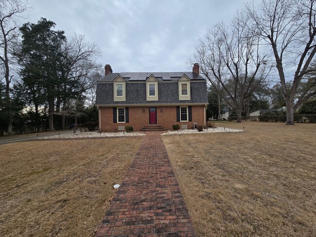 409 N Fulton St in Raeford, NC - Building Photo - Building Photo