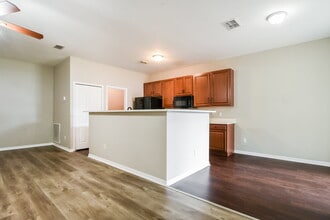 418 Hammerstone Ave in Haines City, FL - Building Photo - Building Photo