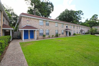 Sherwood Glen in Houston, TX - Building Photo - Building Photo