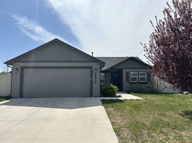 5514 Junegrass Way in Caldwell, ID - Building Photo