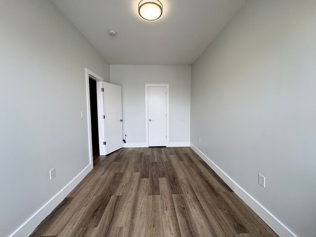 158 Bergen Ave, Unit 35 in Jersey City, NJ - Building Photo - Building Photo