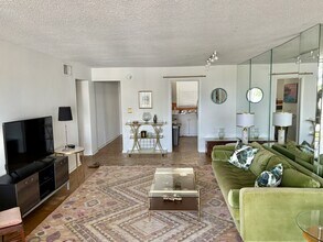 917 N Flagler Dr in West Palm Beach, FL - Building Photo - Building Photo