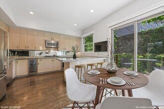 171 W Goethe St in Chicago, IL - Building Photo - Building Photo